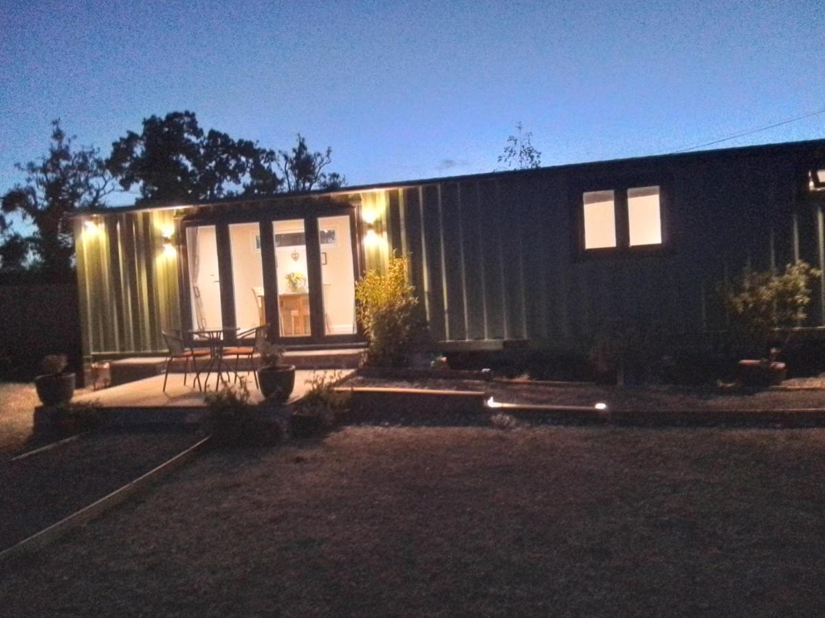 Campsite Sweet Pea Badsey